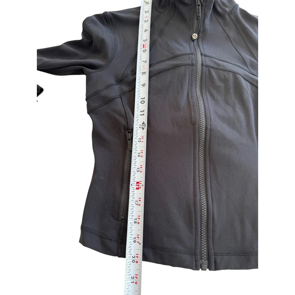 Lululemon Define Jacket Luon Black Size 6 Full Zip Slim Fit Pilates Yoga